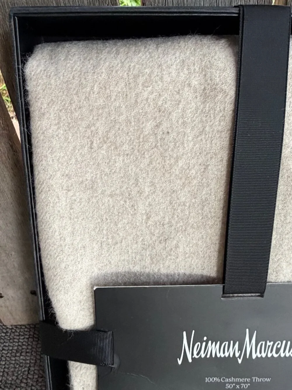 Neiman Marcus 100% CASHMERE THROW 50 X 70 BLANKET MSRP $398 OATMEAL HEATHER